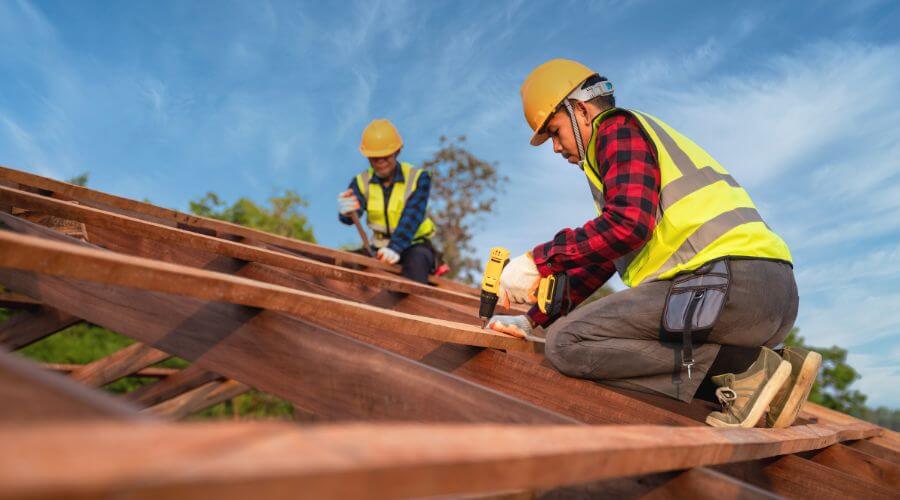 Professional Flat Roofing Installation services in Stuart, IA